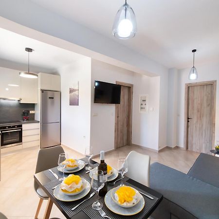 Ruellia Luxury Apartments Kalligoni Exterior photo